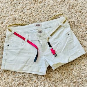 NEW Stretchy white shorts